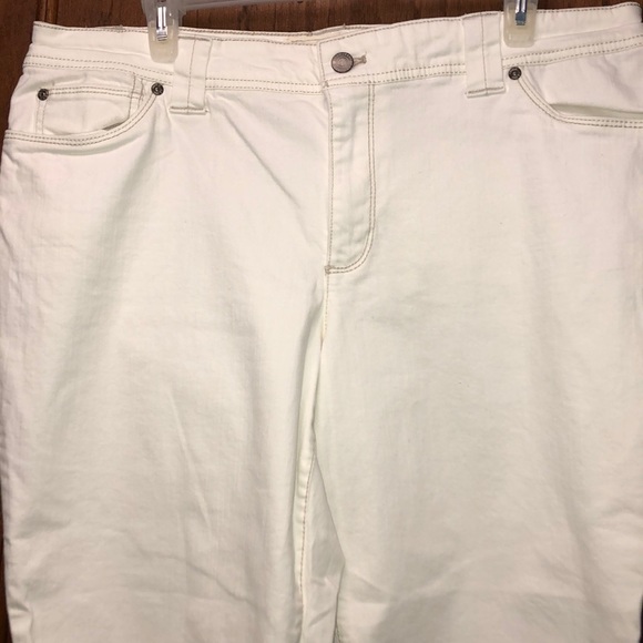 women's white stretch denim jeans